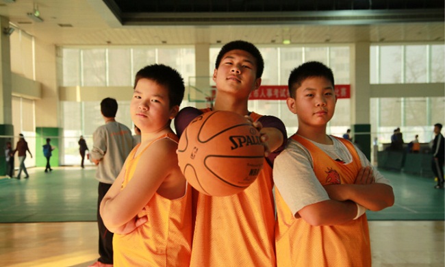 上海杨浦区小孩子篮球培训班有几家受欢迎-地址-电话-学费